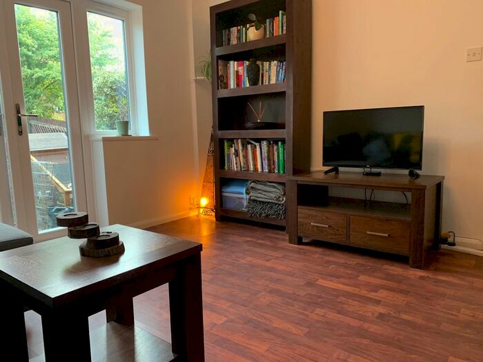 1 Bedroom Property To Rent In Marigold Close, Oxford OX4