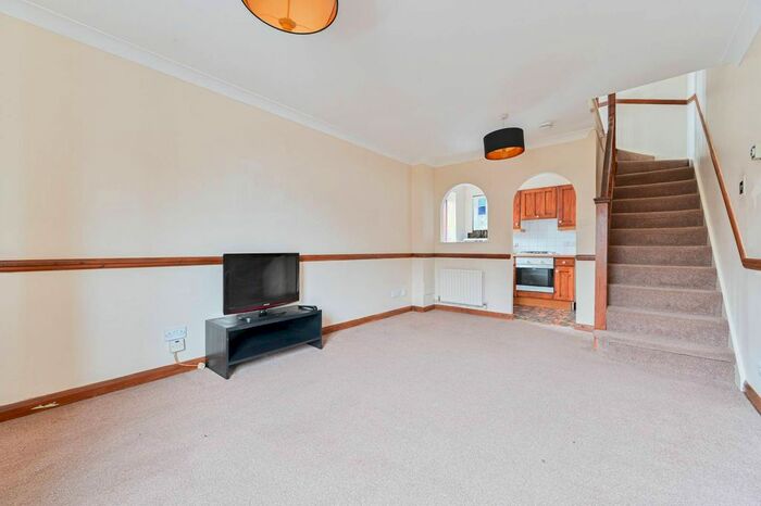 1 Bedroom Semi-Detached House To Rent In Salisbury Road, Bromley Common, Bromley, BR2