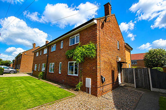 4 Bedroom Semi-Detached House For Sale In Hawthorne Road, Auckley, Doncaster, DN9
