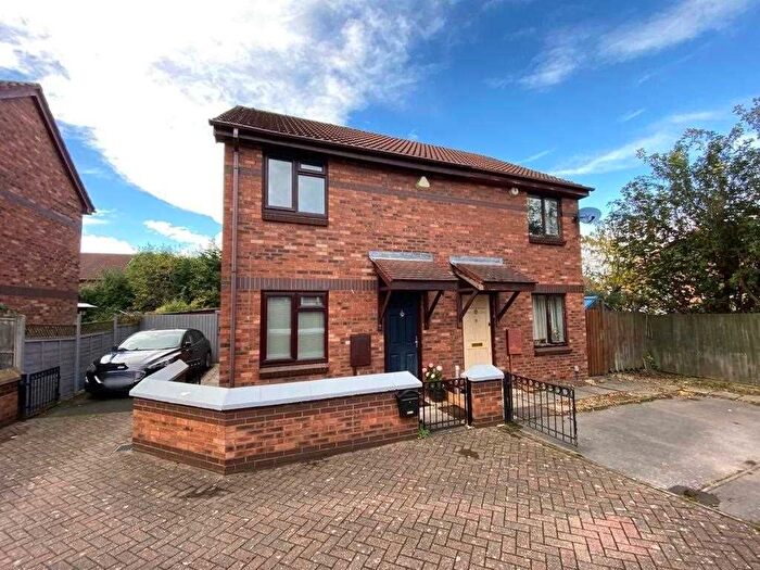 2 Bedroom Semi-Detached House To Rent In Snowberry Gardens, Acocks Green, Birmingham, B27