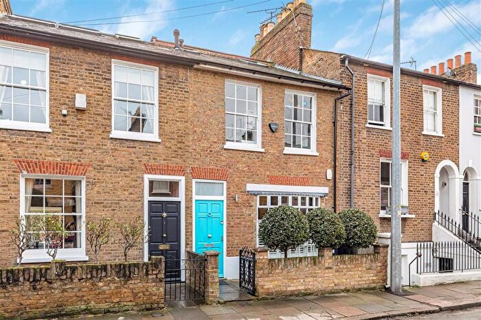 4 Bedroom Property For Sale In Archway Street, Barnes, SW13