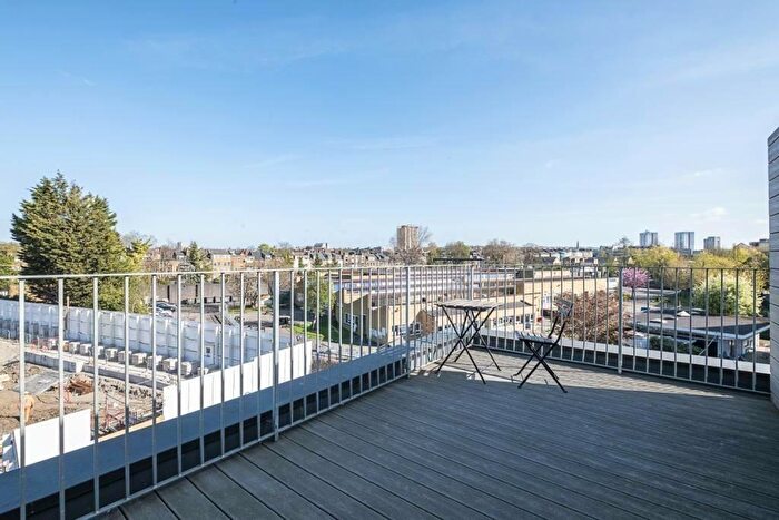 2 Bedroom Flat To Rent In Canterbury House, NW6