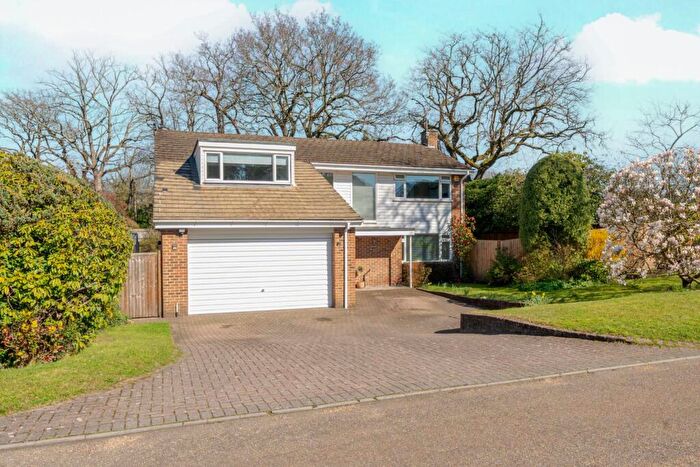 4 Bedroom Detached House For Sale In Hacketts Lane, Pyrford, Surrey, GU22