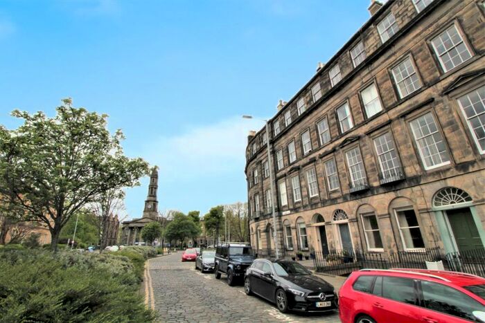 2 Bedroom Flat To Rent In East Claremont Street, New Town, Edinburgh, EH7
