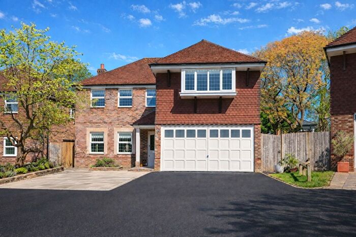 4 Bedroom Detached House To Rent In Grange Walk, Grangeways, Patcham, Brighton, BN1