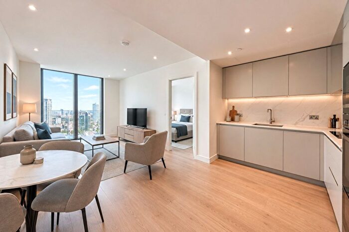 1 Bedroom Flat To Rent In Hampton Tower, South Quay Plaza, Canary Wharf, E14