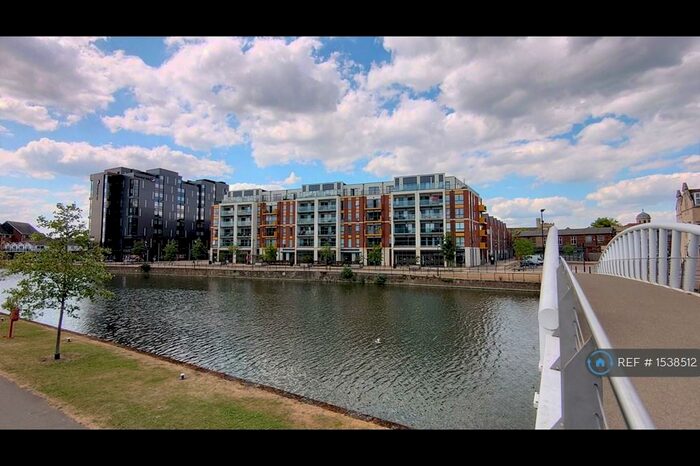2 Bedroom Penthouse To Rent In Riverside Square, Bedford, MK40