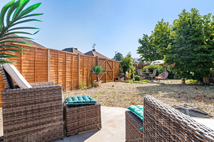 3 Bedroom Maisonette For Sale In Brymore Avenue, Prestbury, Cheltenham, GL52