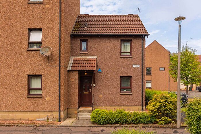 2 Bedroom End Of Terrace House For Sale In Westbank Place, Edinburgh, EH15
