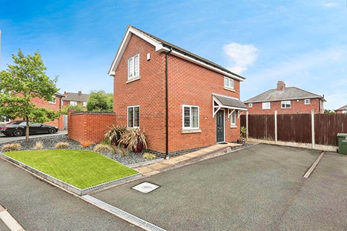 2 Bedroom Detached House For Sale In Laymoor Drive, Halesowen, B63