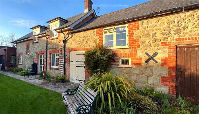 3 Bedroom Detached House For Sale In Horringford, Isle Of Wight, PO30