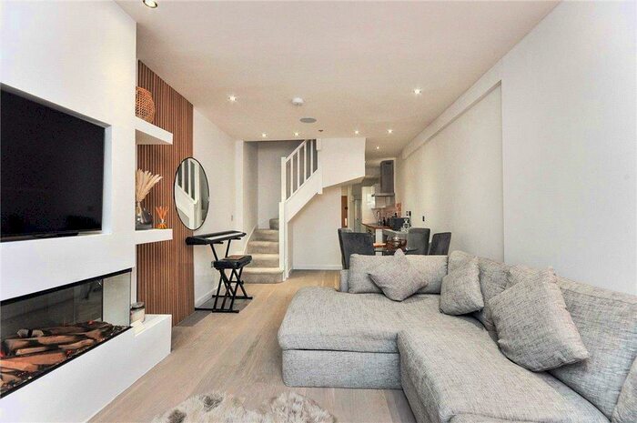 1 Bedroom Apartment To Rent In Theobald Road, Cardiff, CF5