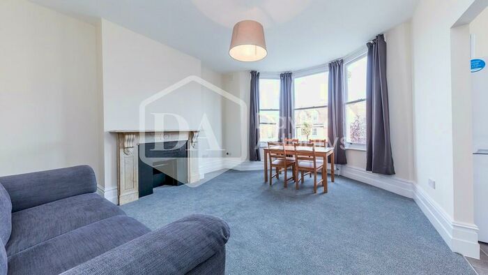 2 Bedroom Apartment To Rent In Stapleton Hall Road, Stroud Green Finsbury Park, London, N4