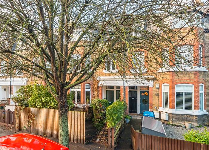 3 Bedroom Maisonette To Rent In Wycliffe Road, Wimbledon, SW19