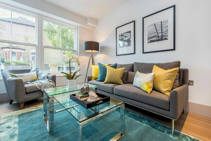 1 Bedroom Flat To Rent In Abbeville Road, Abbeville Village, London, SW4
