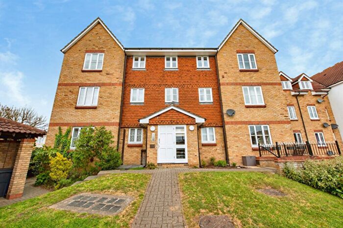 1 Bedroom Flat For Sale In Highgrove Mews, Grays, RM17
