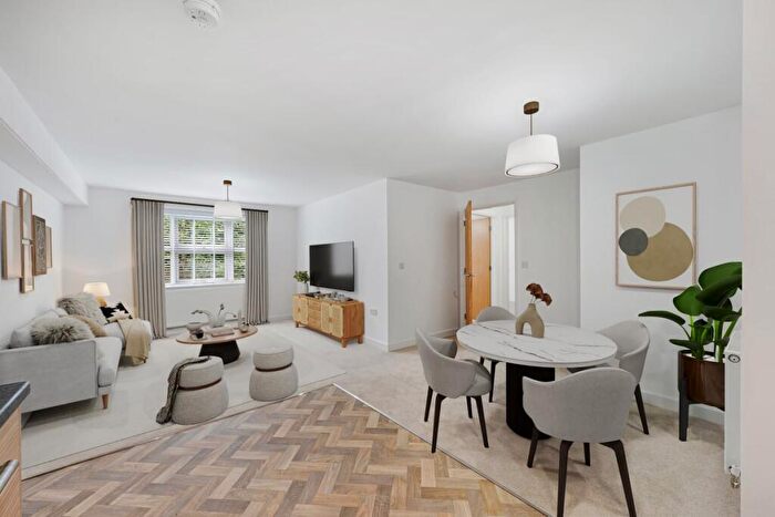 2 Bedroom Flat For Sale In Clifton Square, Burnley, BB12