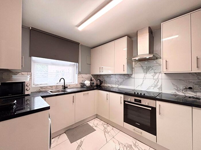 3 Bedroom Flat For Sale In Dishforth Lane, London, NW9