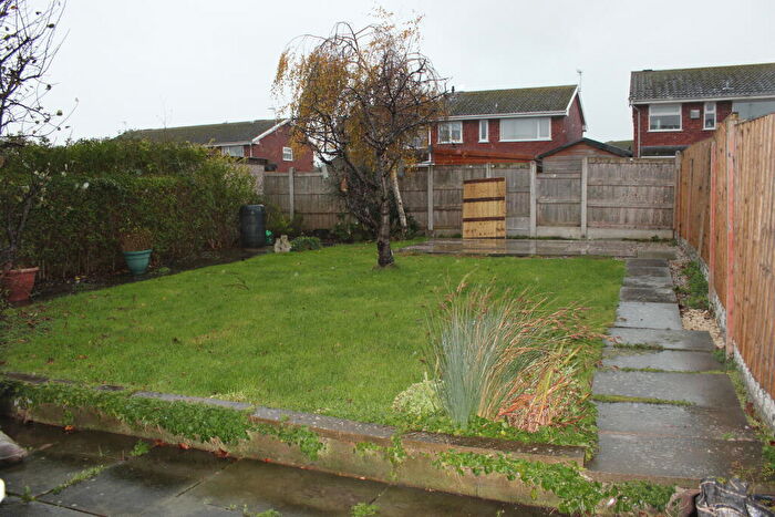 2 Bedroom Apartment To Rent In Prestatyn - Ground Floor Flat With Garden And Parking Space, LL19