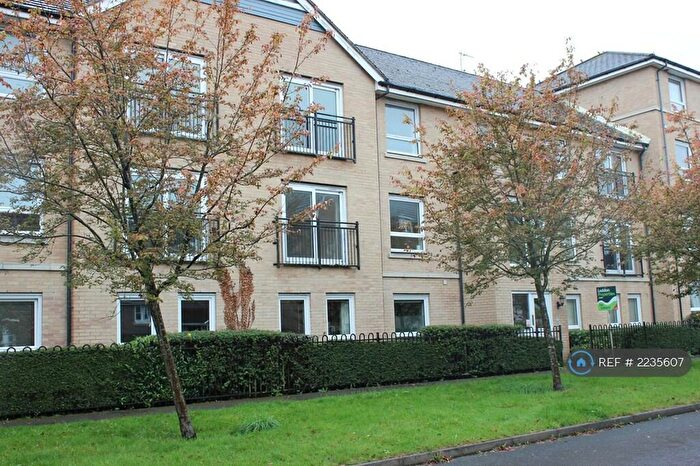 2 Bedroom Flat To Rent In Lillymill Chine, Basingstoke, RG24