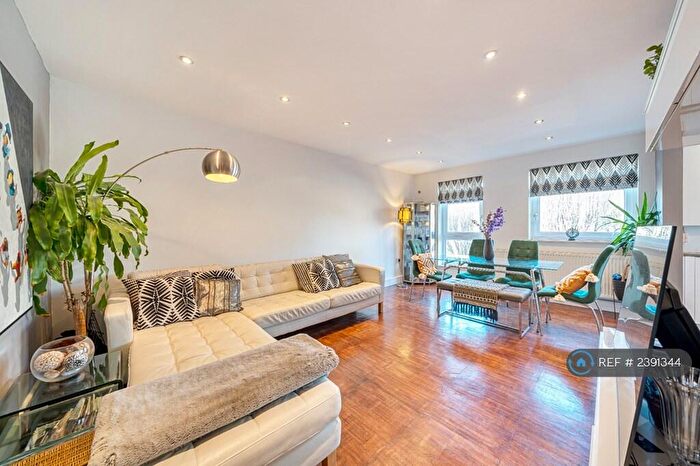 2 Bedroom Flat To Rent In Bron Court, London, NW6