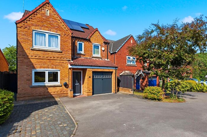 4 Bedroom Detached House For Sale In Chatsworth Court, Staveley, S43