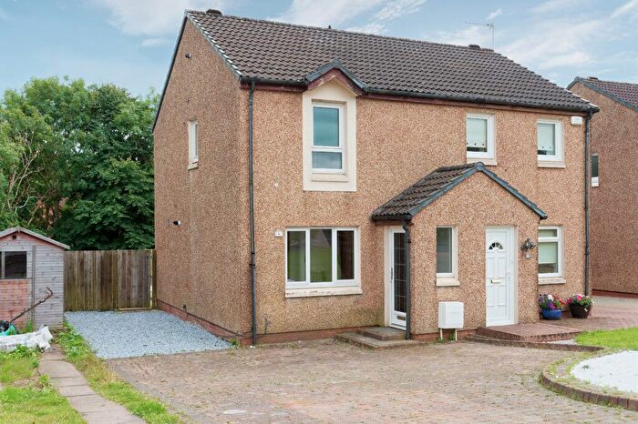 2 Bedroom Semi-Detached House For Sale In Dove Place, East Kilbride, Glasgow, G75