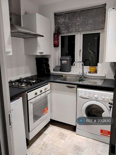 3 Bedroom Terraced House To Rent In Whistler Gardens, Edgware, HA8