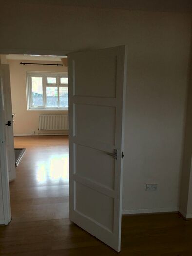 3 Bedroom Maisonette To Rent In Rednal Road, Birmingham B38