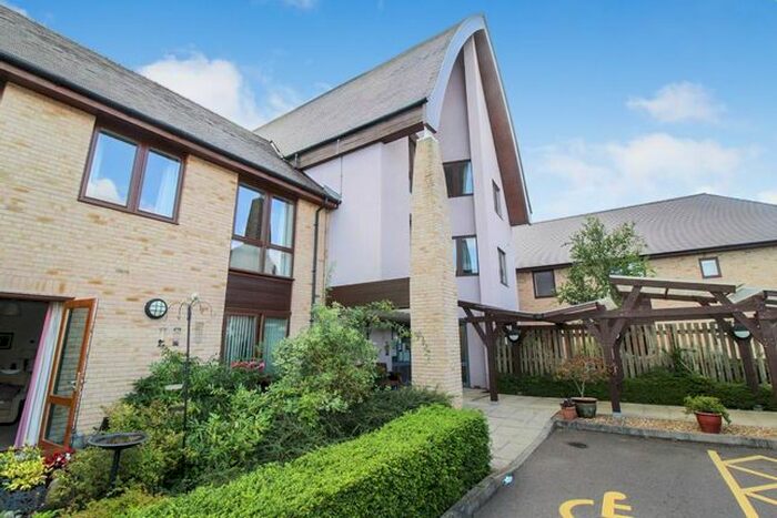 1 Bedroom Flat To Rent In Ladyslaude Court, Bramley Way, Bedford, MK41