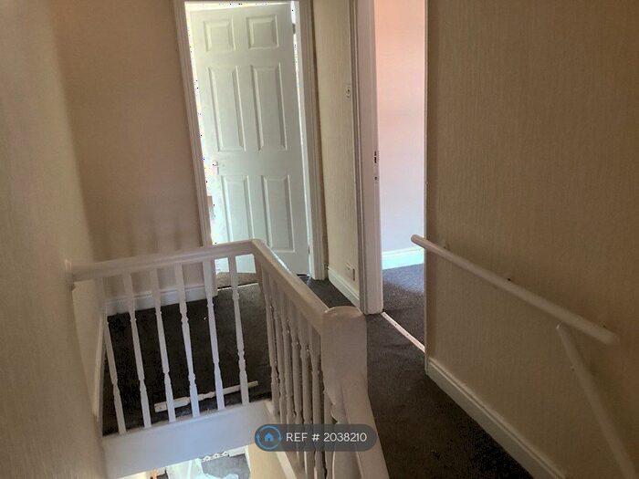 3 Bedroom Terraced House To Rent In Lowther Street, Ashton-On-Ribble, Preston, PR2