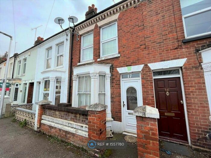 2 Bedroom Terraced House To Rent In Cornwall Road, Gillingham, ME7