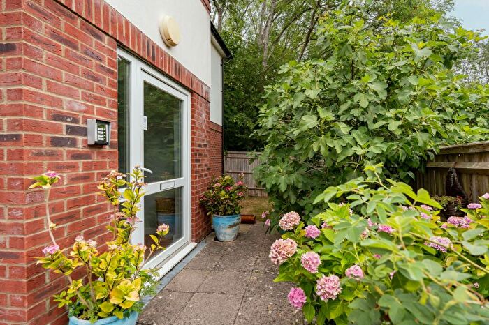 2 Bedroom Property For Sale In Nuffield Road, Headington, OX3