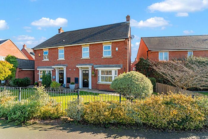 4 Bedroom Semi Detached House For Sale In Lingwell Park, Widnes, WA8