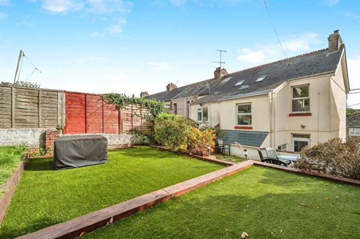 3 Bedroom End Of Terrace House For Sale In Pomphlett Road, Plymouth, PL9
