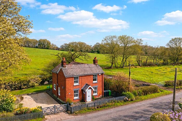 3 Bedroom Detached House For Sale In Winsor Road, Winsor, Southampton, SO40