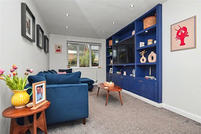 4 Bedroom Semi Detached House For Sale In Alandale Drive, Garforth, Leeds, West Yorkshire, LS25