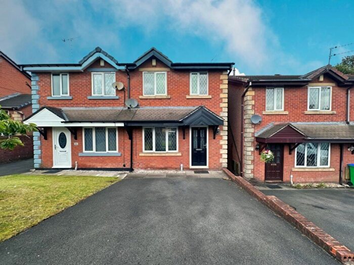 3 Bedroom Semi-Detached House For Sale In Margroy Close, Rochdale, Greater Manchester, OL12