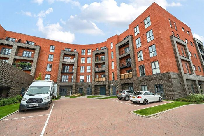 2 Bedroom Apartment To Rent In Nightingale Way, Reading, RG30