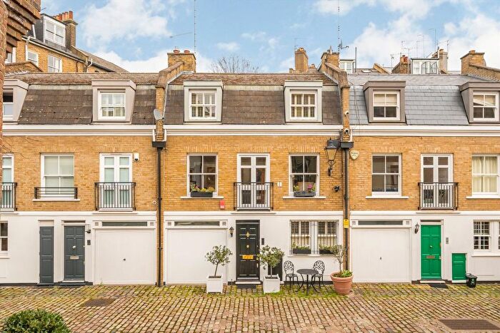 3 Bedroom Terraced House To Rent In Elnathan Mews, Maida Vale, W9