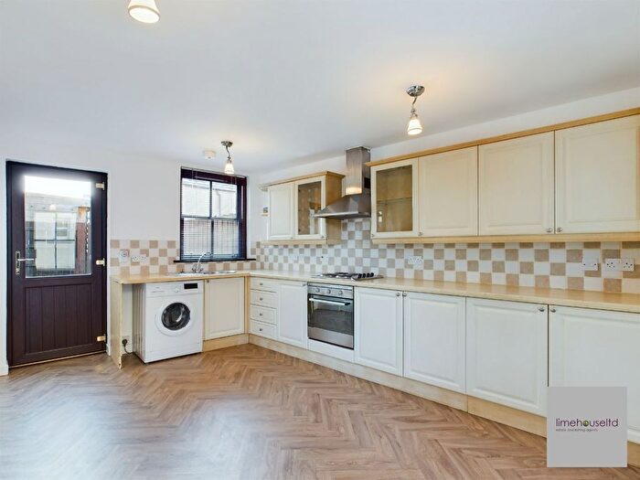 2 Bedroom Semi-Detached House For Sale In North Back Road, Biggar, ML12