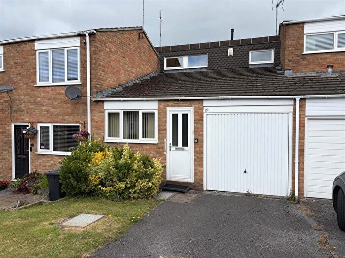 3 Bedroom Terraced House For Sale In Park View, Bristol, BS15