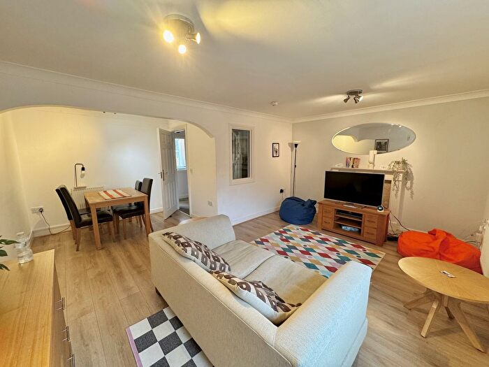 4 Bedroom Town House To Rent In New Barns Avenue, Manchester, M21