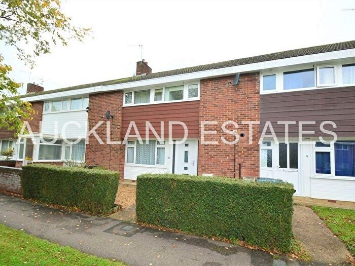 3 Bedroom Terraced House To Rent In Linnet Walk, Hatfield, AL10