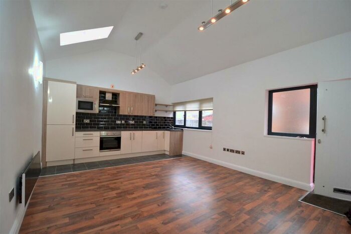 1 Bedroom Apartment To Rent In Northfield, Birmingham, B31