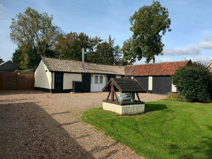 1 Bedroom Barn Conversion To Rent In Top Common, Spooner Row, Wymondham, NR18