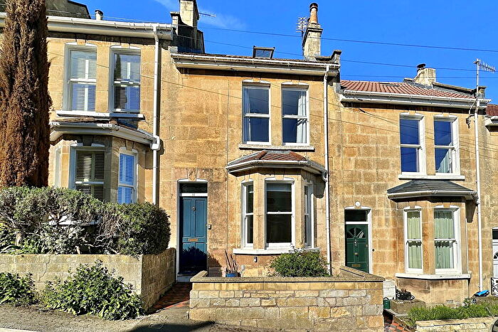 3 Bedroom Terraced House For Sale In Pera Place, Bath, BA1