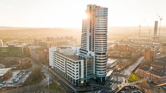 Parking To Rent In Water Lane, Leeds, LS11