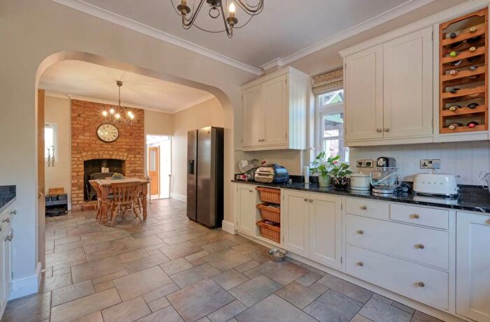 4 Bedroom Detached House For Sale In Alcester Road, Burcot, B60