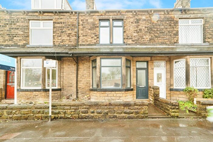 4 Bedroom Terraced House For Sale In Bradford Road, Stanningley, Pudsey, LS28